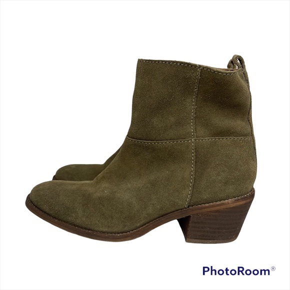 Madewell the Perrie B2070 green/moss suede ankle bootie 6 - Picture 2 of 16